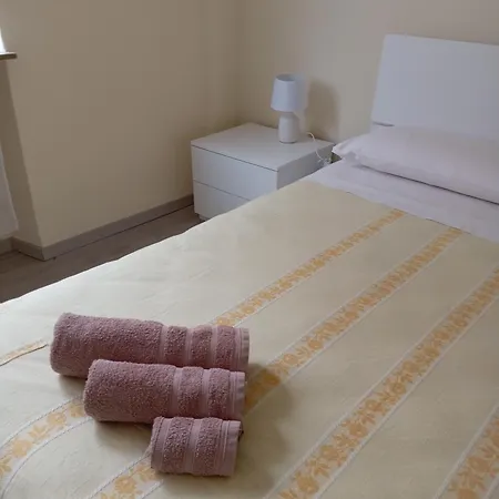 Lusitana Alloggi Apartamento Foligno