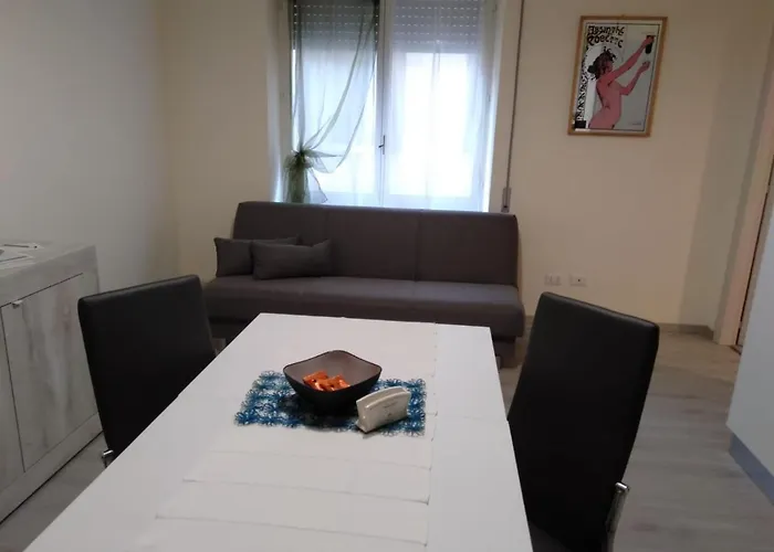 Lusitana Alloggi شقة *